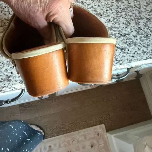 Madewell clogs sz 7.5 - Picture 6 of 7